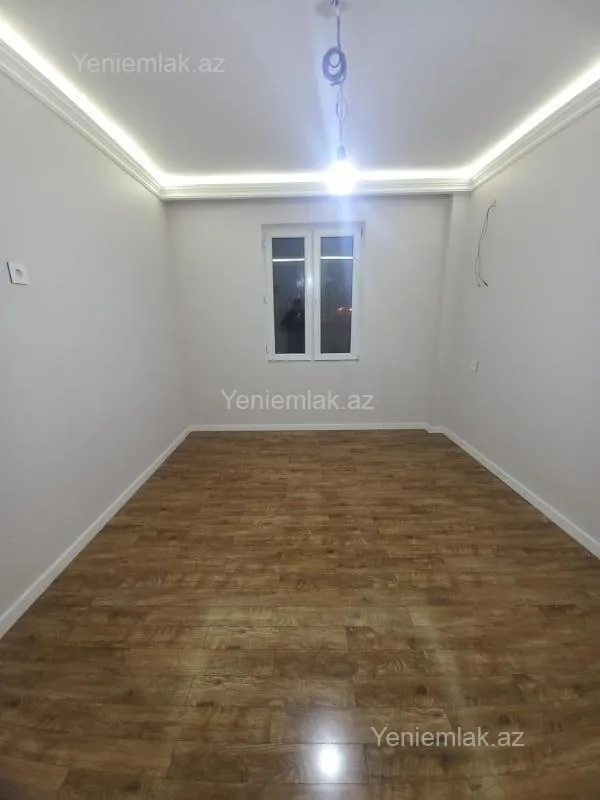 Satılır 5 otaqlı köhnə tikili 120 m²