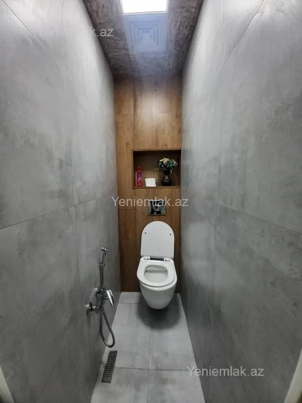 Satılır 5 otaqlı köhnə tikili 120 m²