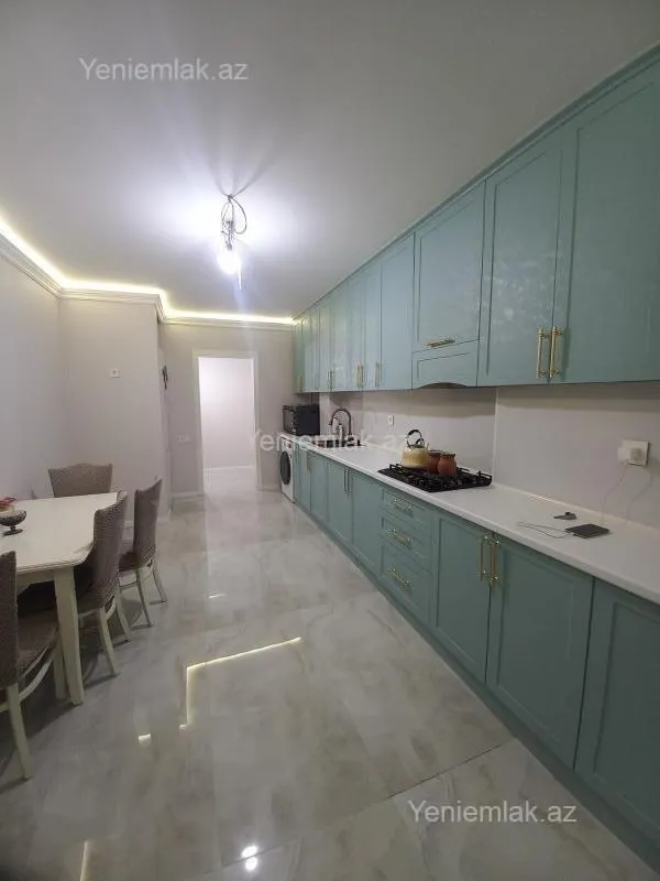 Satılır 5 otaqlı köhnə tikili 120 m²