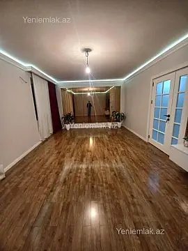 Satılır 5 otaqlı köhnə tikili 120 m²
