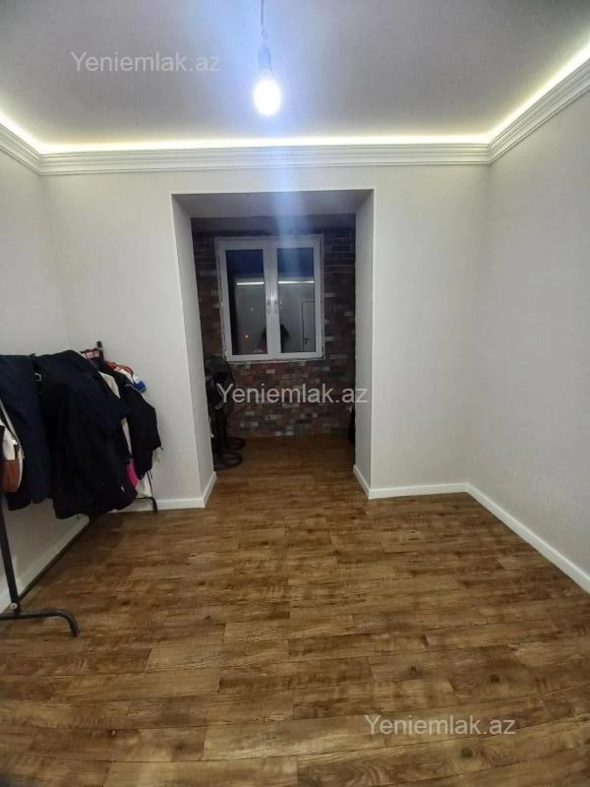 Satılır 5 otaqlı köhnə tikili 120 m²