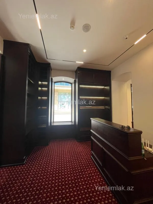 Satılır 4 otaqlı obyekt 100 m²