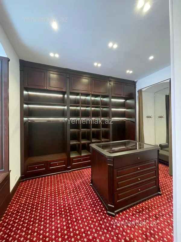 Satılır 4 otaqlı obyekt 100 m²