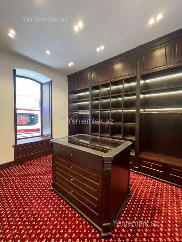 Satılır 4 otaqlı obyekt 100 m²