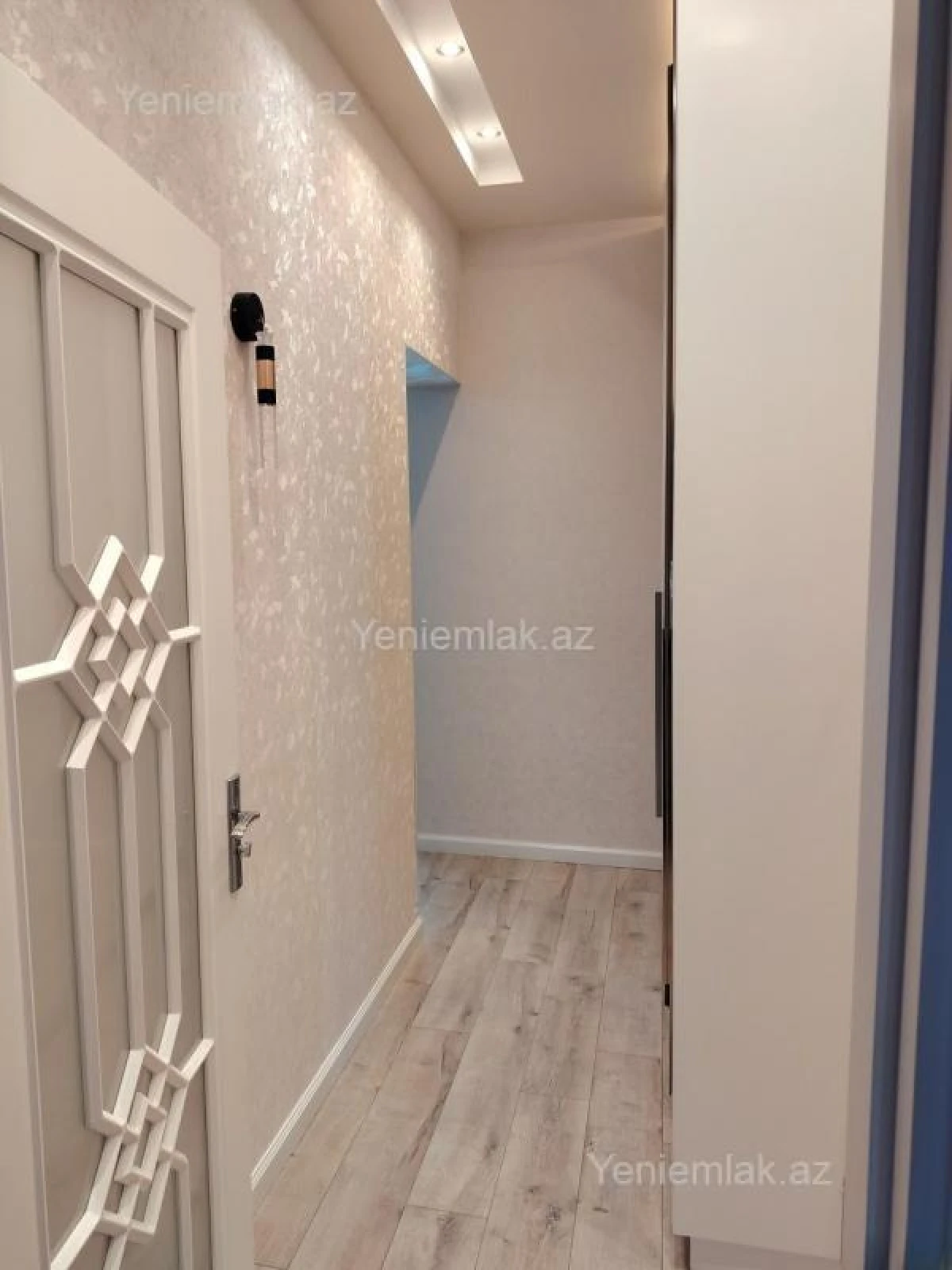 Satılır 3 otaqlı yeni tikili 70 m²