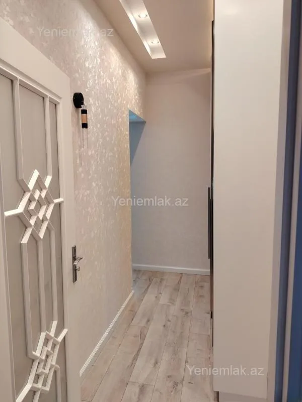 Satılır 3 otaqlı yeni tikili 70 m²
