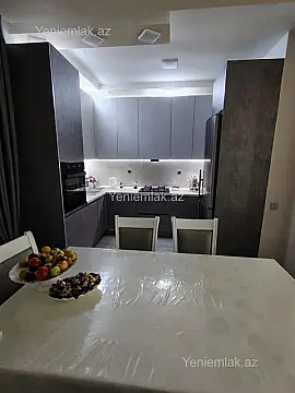 Satılır 3 otaqlı yeni tikili 70 m²