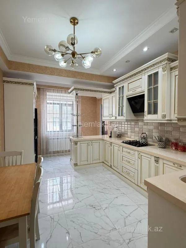 Satılır 3 otaqlı yeni tikili 158 m²