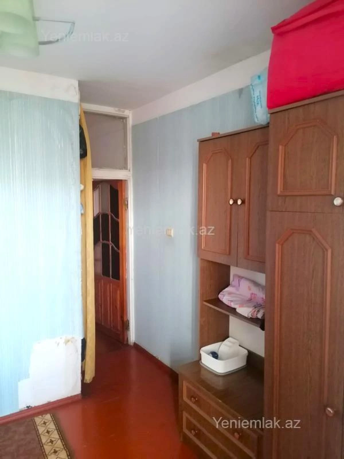 Satılır 3 otaqlı köhnə tikili 90 m²