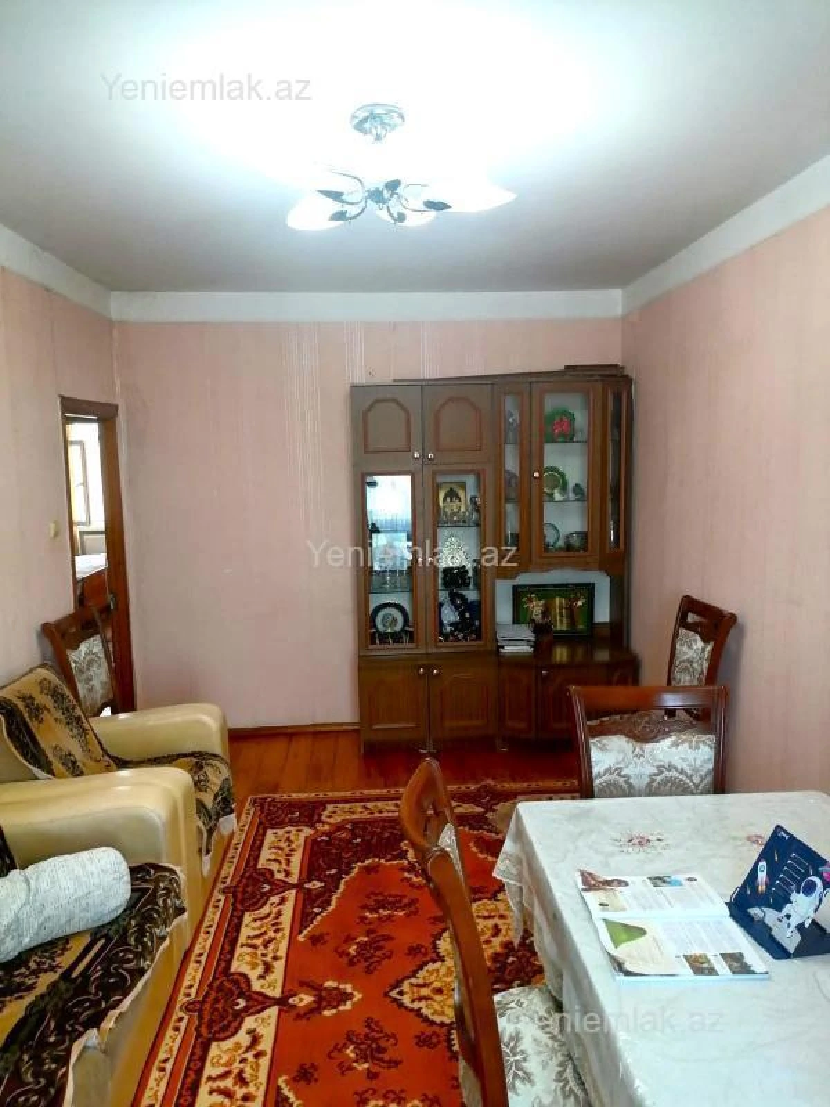 Satılır 3 otaqlı köhnə tikili 90 m²