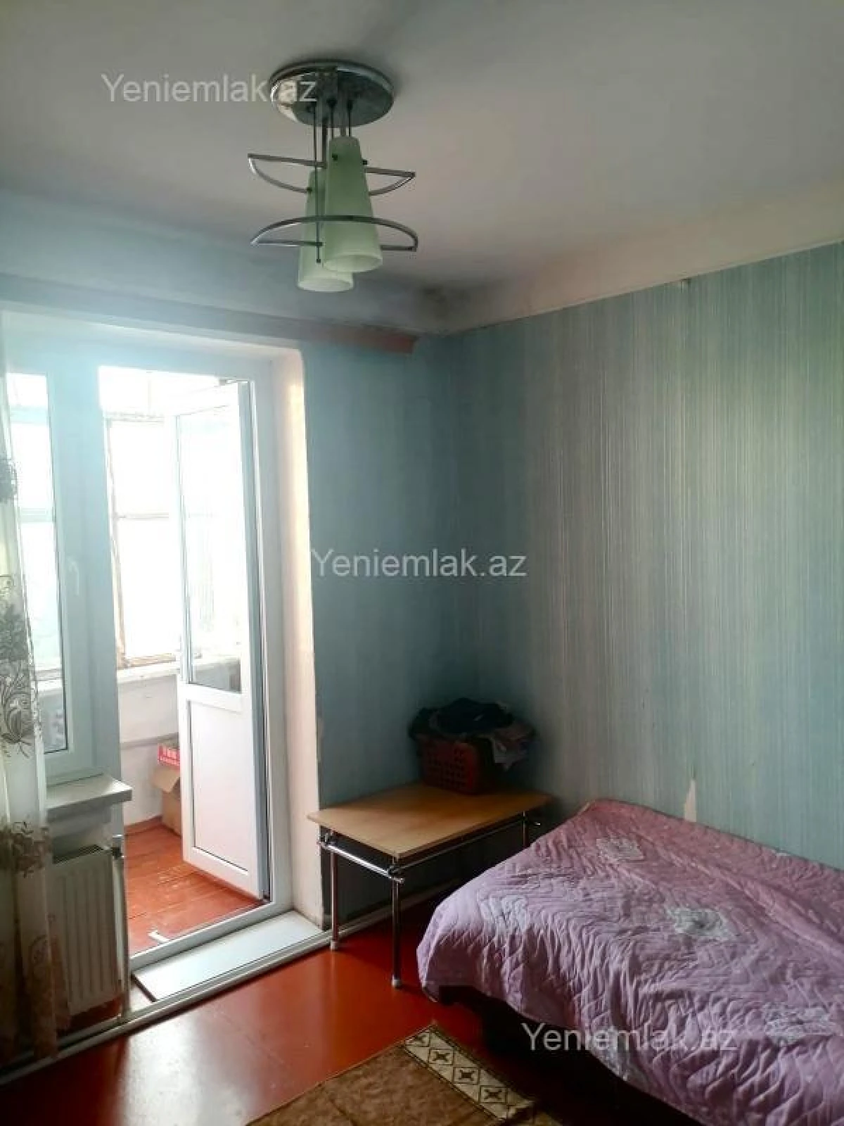 Satılır 3 otaqlı köhnə tikili 90 m²