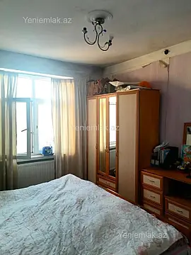 Satılır 3 otaqlı köhnə tikili 90 m²