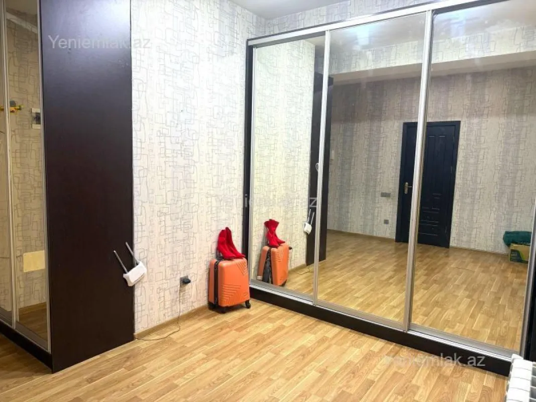 Satılır 2 otaqlı yeni tikili 75 m²