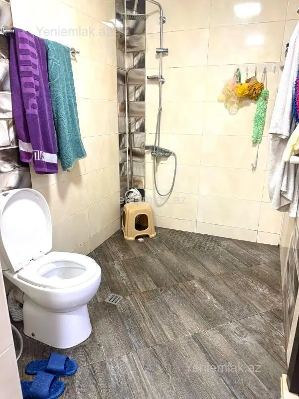 Satılır 2 otaqlı yeni tikili 75 m²