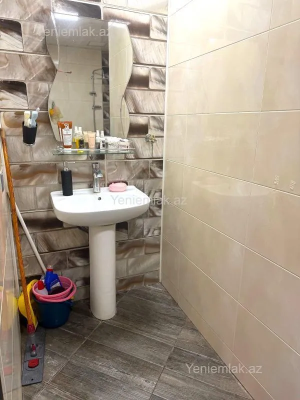 Satılır 2 otaqlı yeni tikili 75 m²