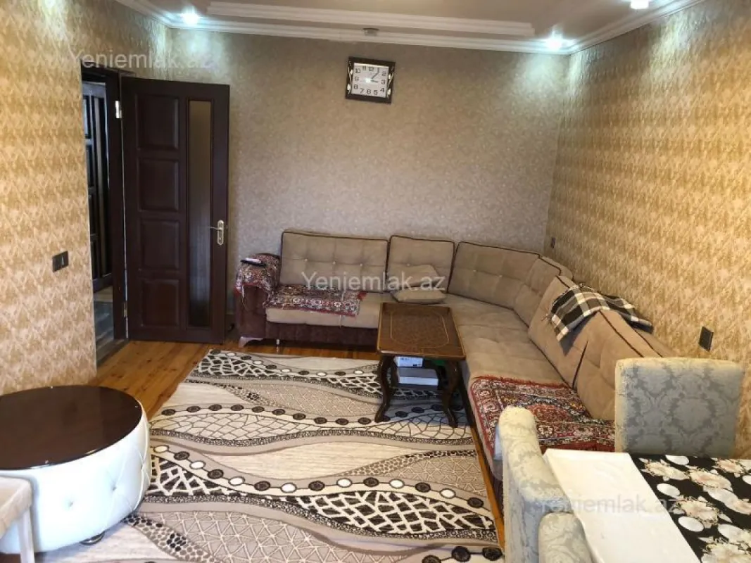 Satılır 3 otaqlı həyət evi 100 m²