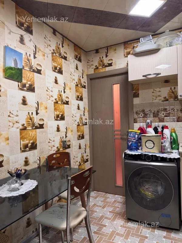 Satılır 2 otaqlı köhnə tikili 55 m²