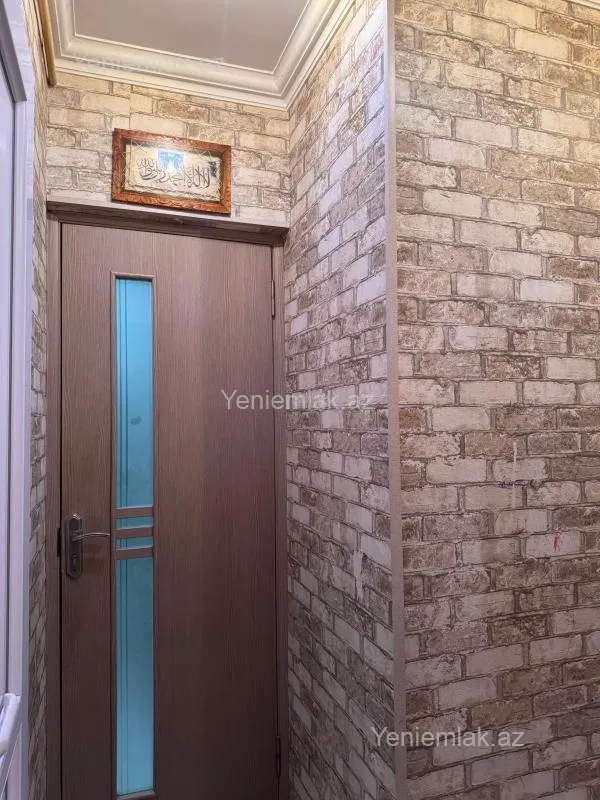 Satılır 2 otaqlı köhnə tikili 55 m²