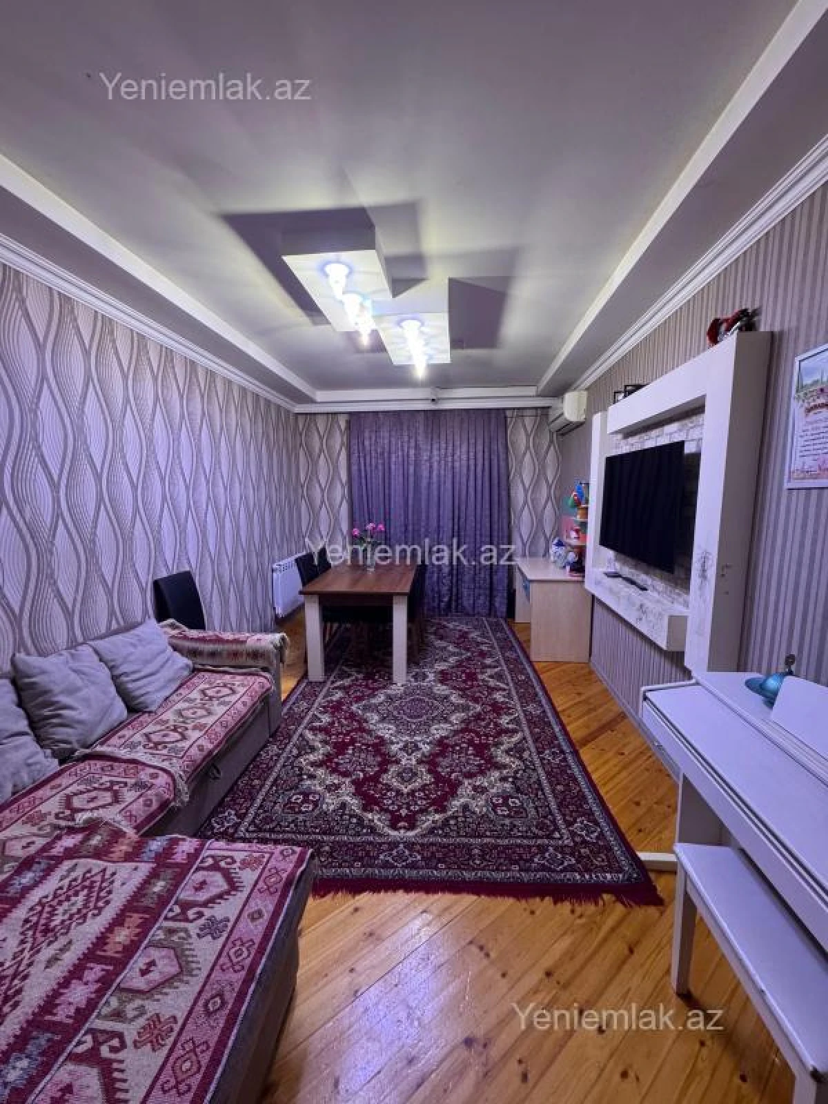 Satılır 2 otaqlı köhnə tikili 55 m²