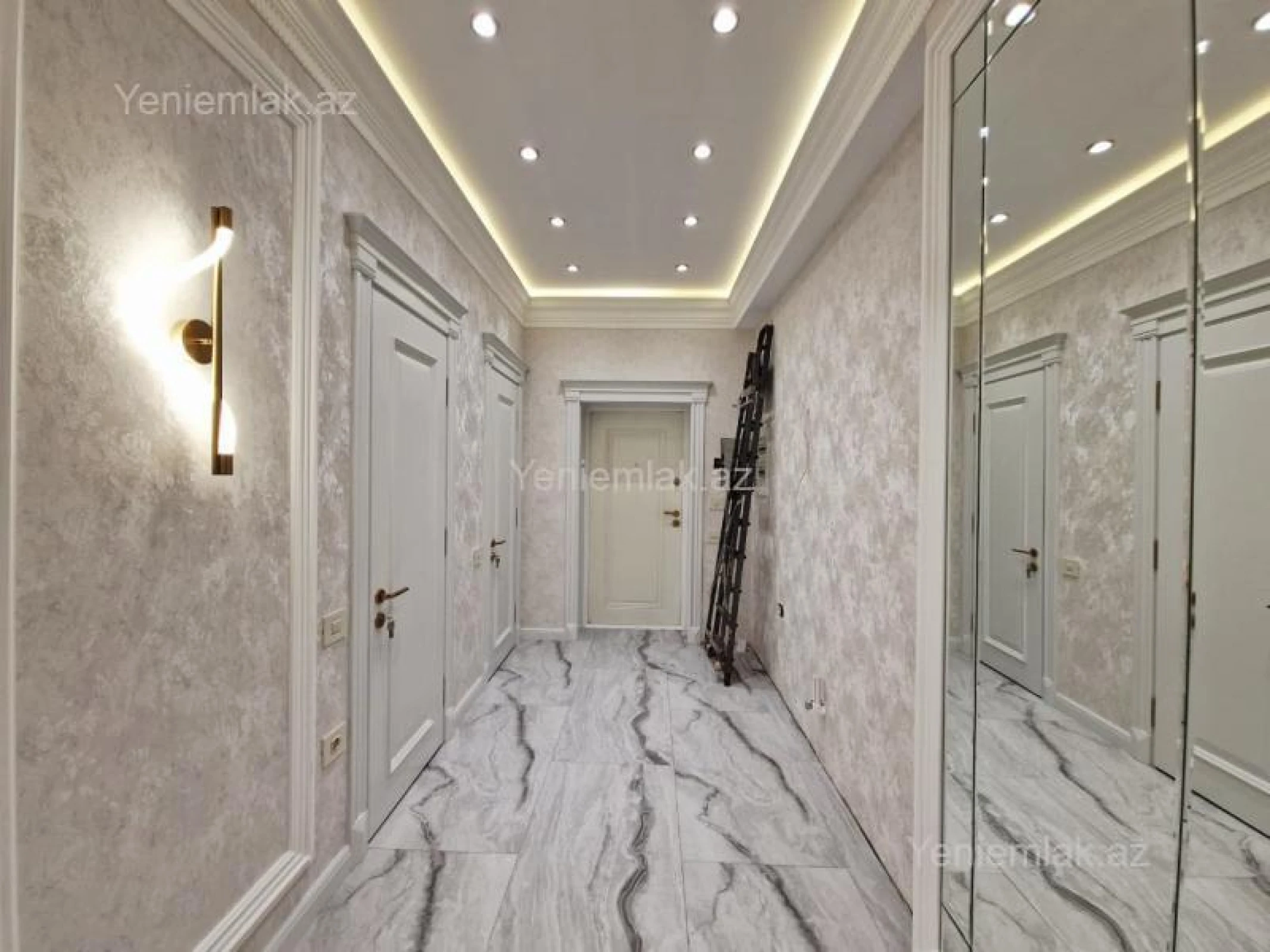 Satılır 3 otaqlı yeni tikili 107 m²