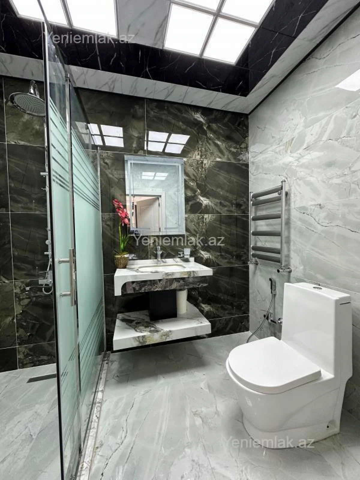 Satılır 2 otaqlı yeni tikili 85 m²