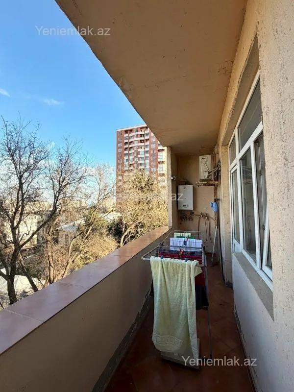 Satılır 2 otaqlı yeni tikili 95 m²