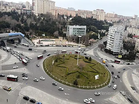 Satılır 2 otaqlı yeni tikili 67 m²