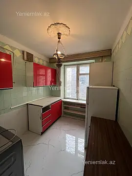 Satılır 3 otaqlı köhnə tikili 80 m²