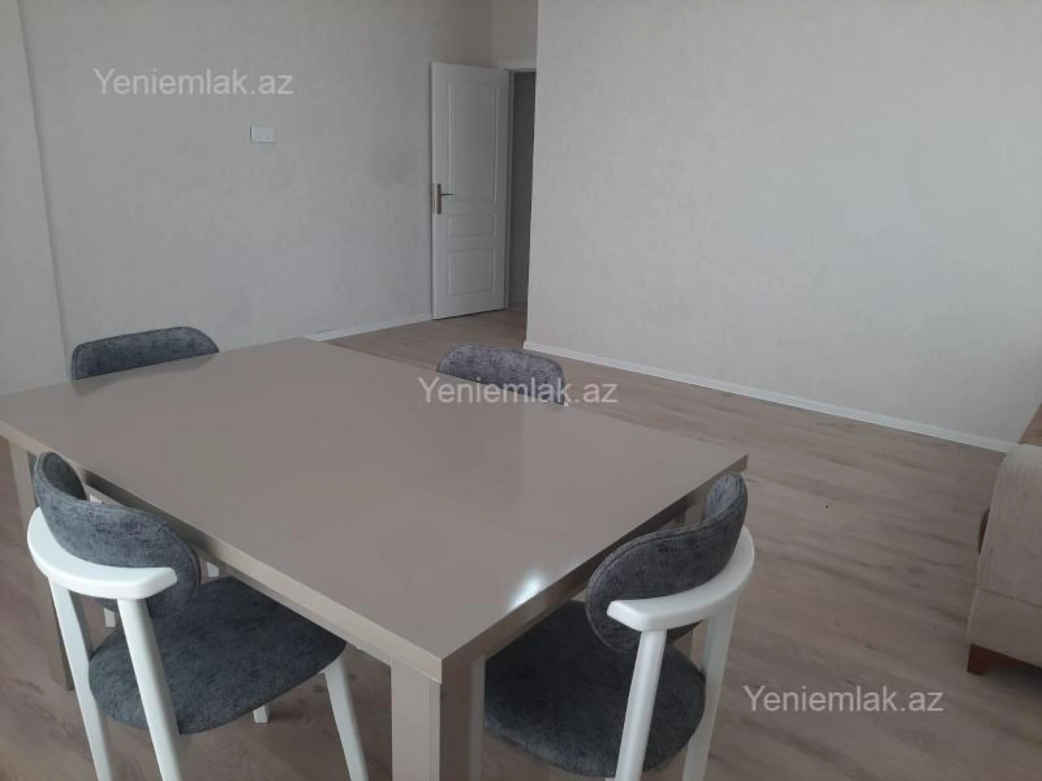 Satılır 2 otaqlı yeni tikili 93 m²