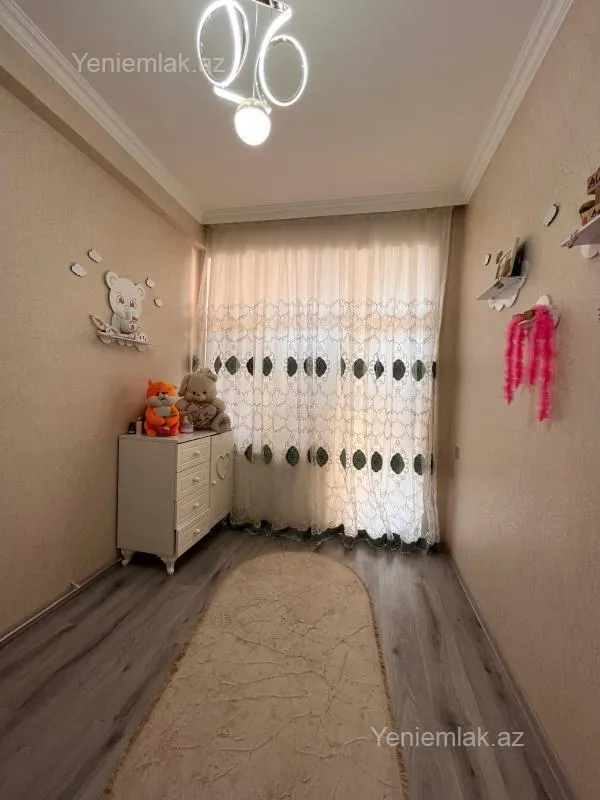 Satılır 3 otaqlı yeni tikili 76 m²