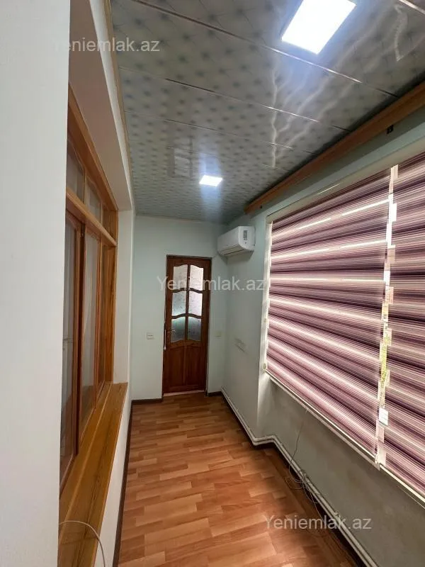 Satılır 2 otaqlı köhnə tikili 54 m²