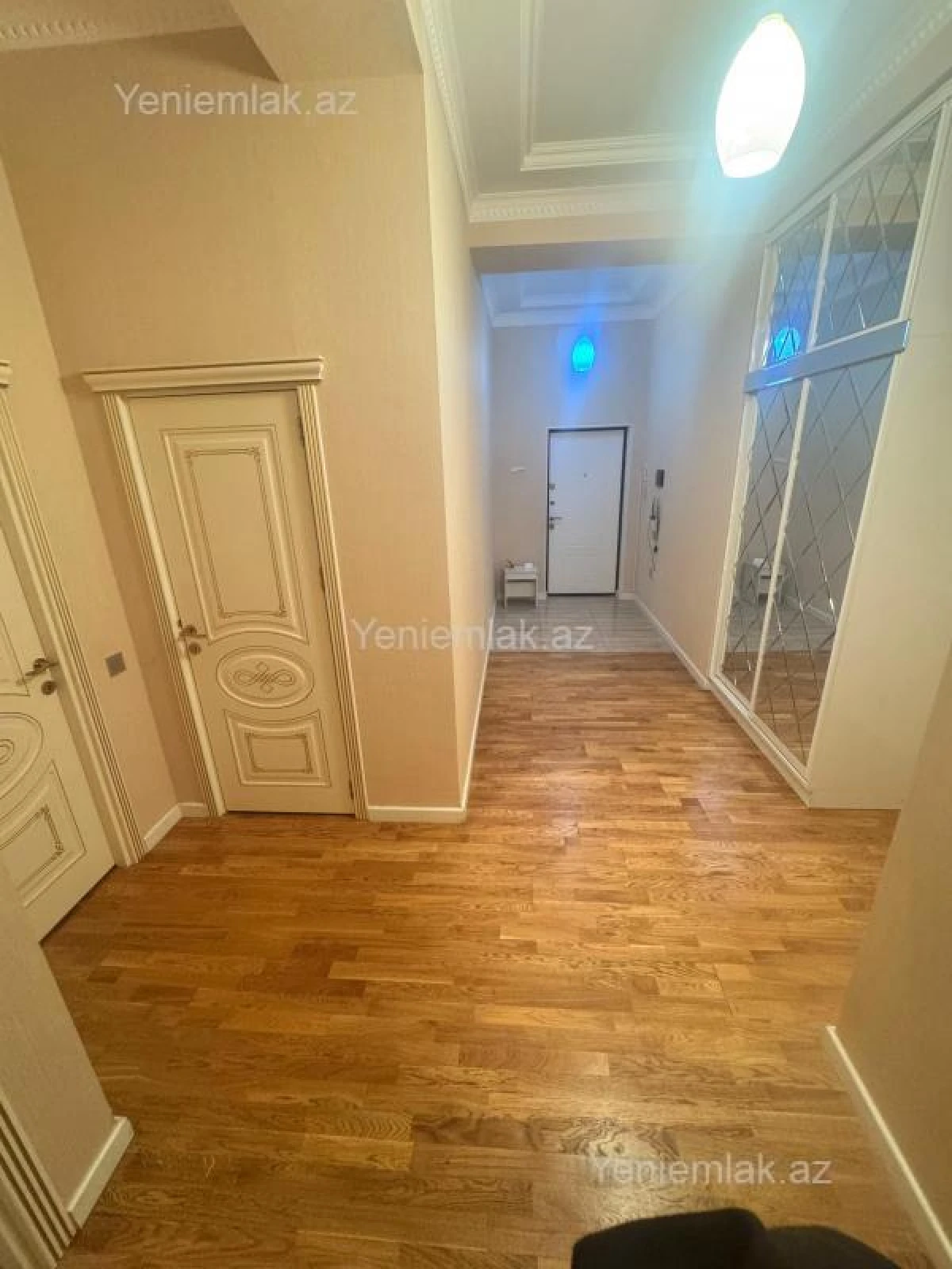 Satılır 3 otaqlı yeni tikili 98 m²