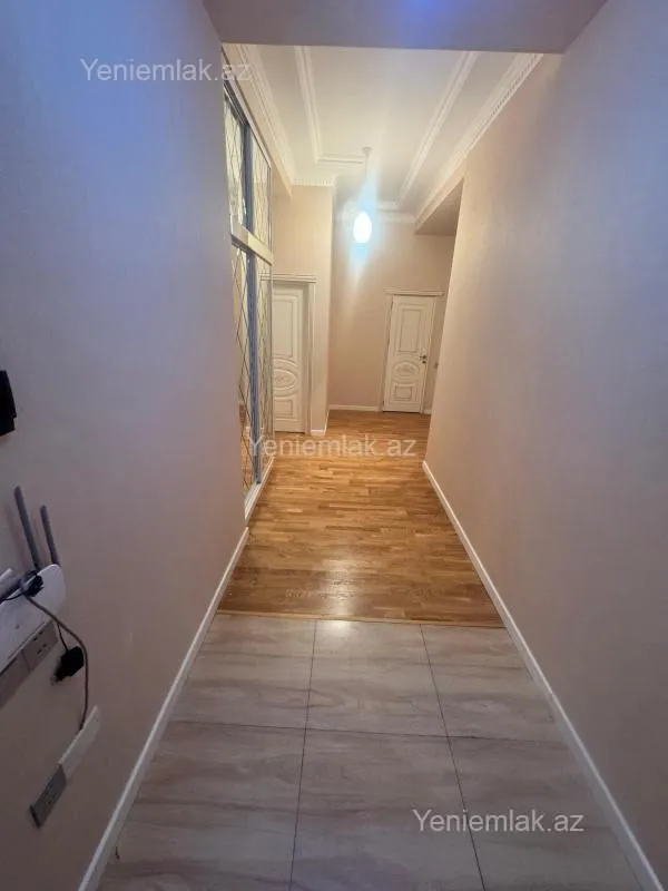 Satılır 3 otaqlı yeni tikili 98 m²