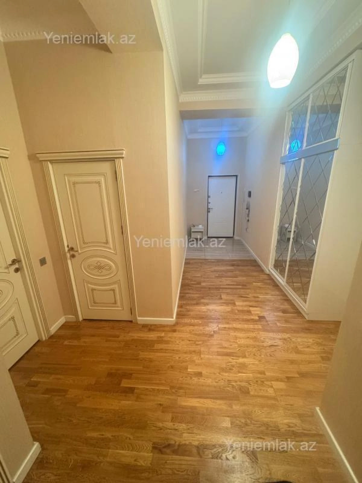 Satılır 3 otaqlı yeni tikili 98 m²