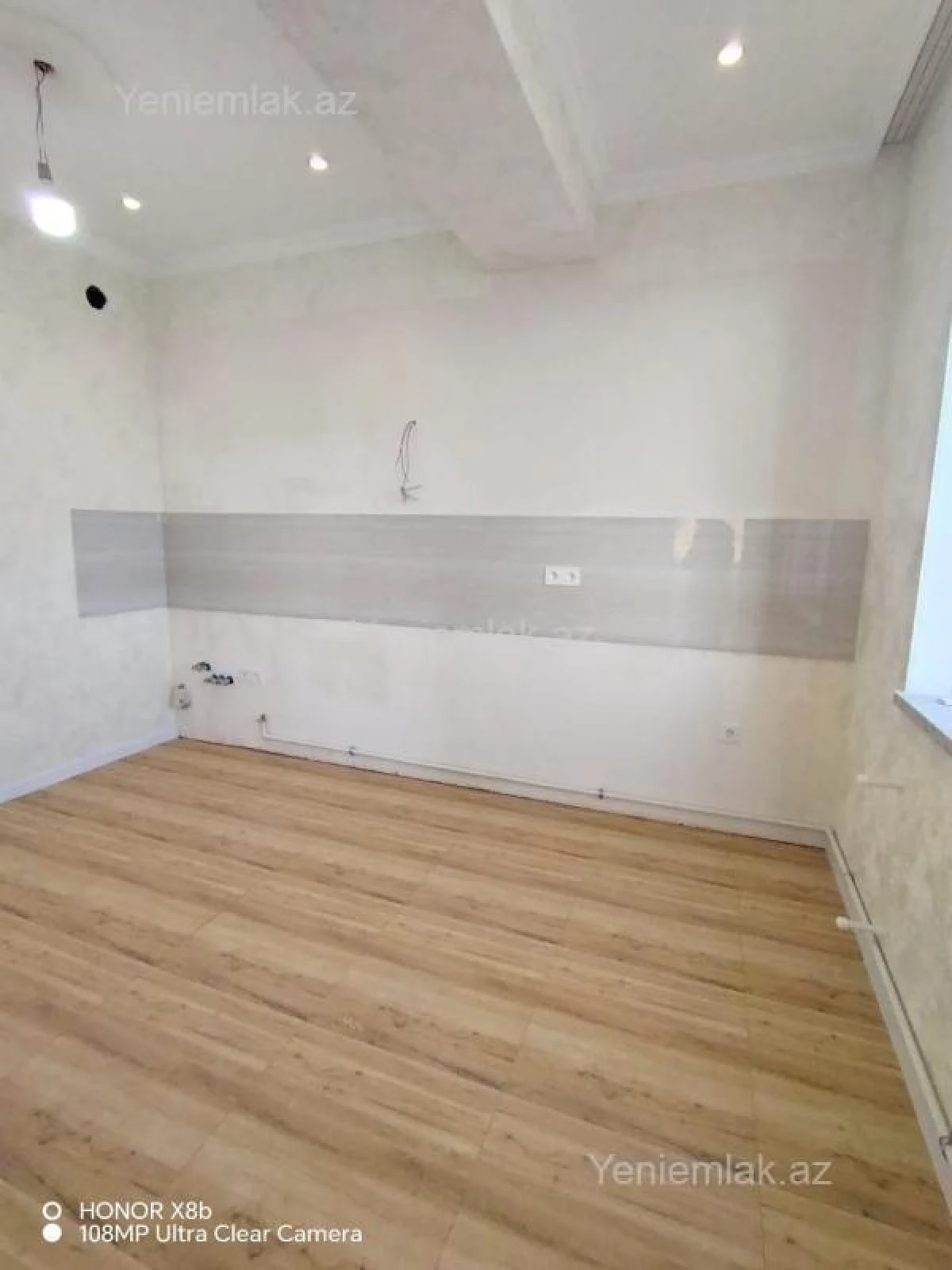 Satılır 2 otaqlı yeni tikili 78 m²