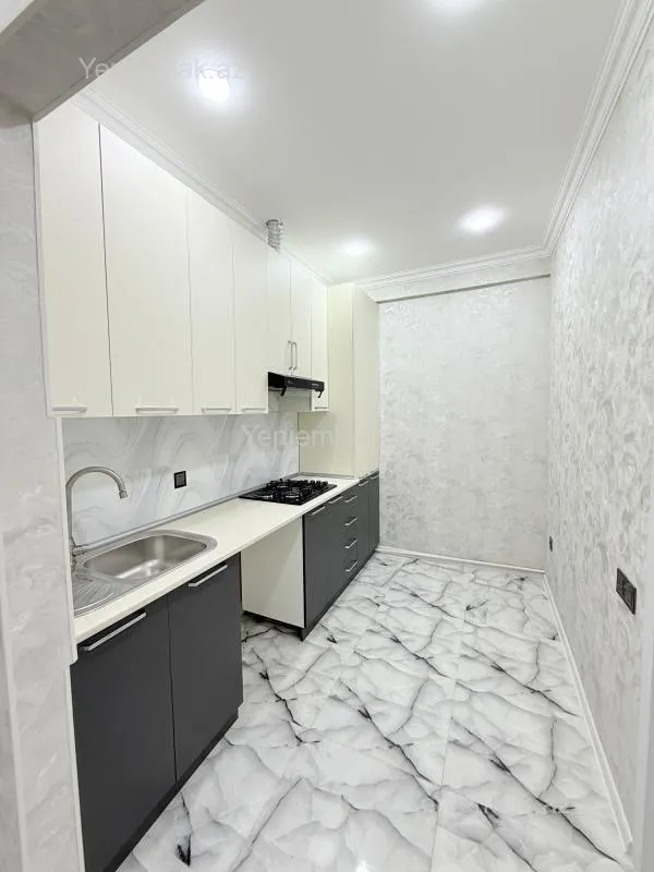 Satılır 2 otaqlı yeni tikili 49 m²