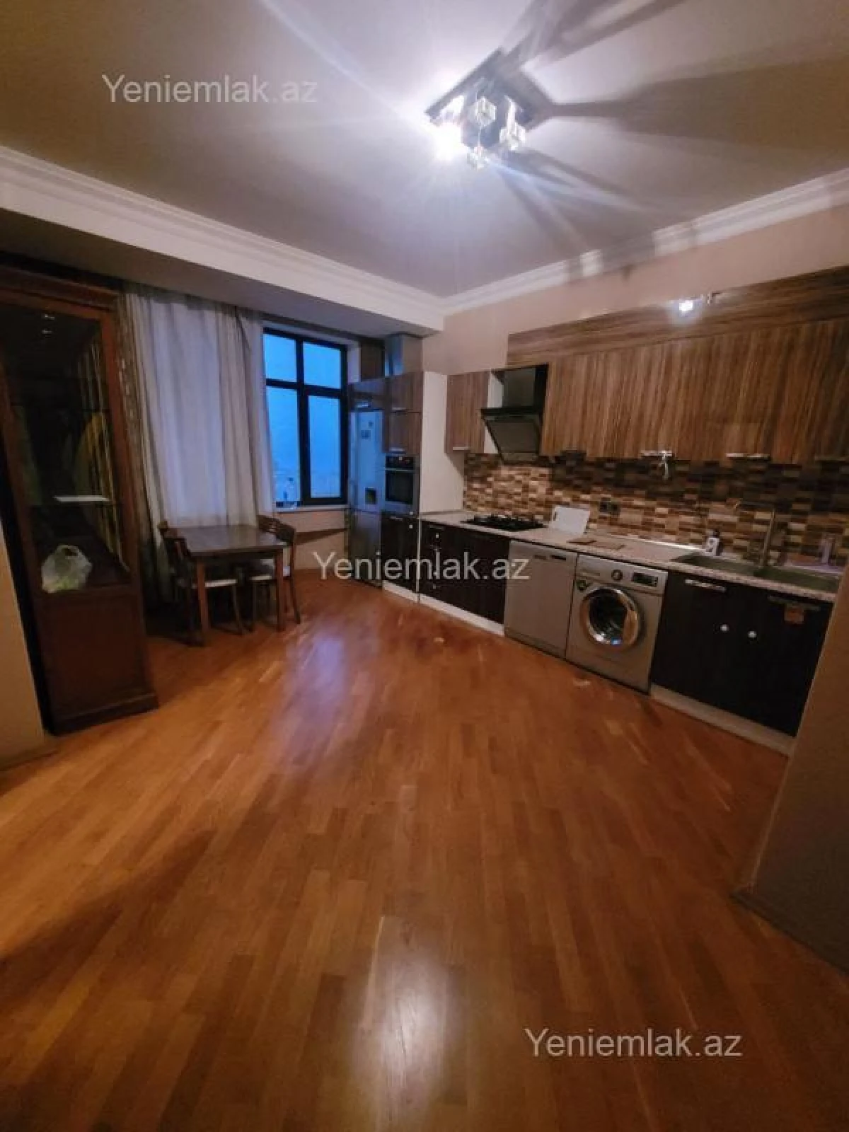 Satılır 3 otaqlı yeni tikili 153 m²