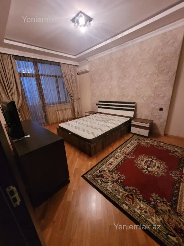 Satılır 3 otaqlı yeni tikili 153 m²