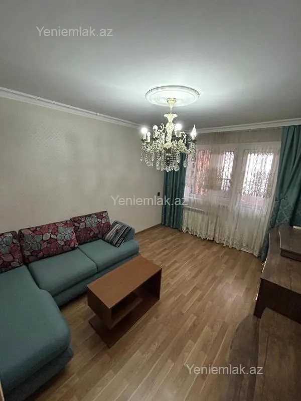 Satılır 3 otaqlı köhnə tikili 70 m²