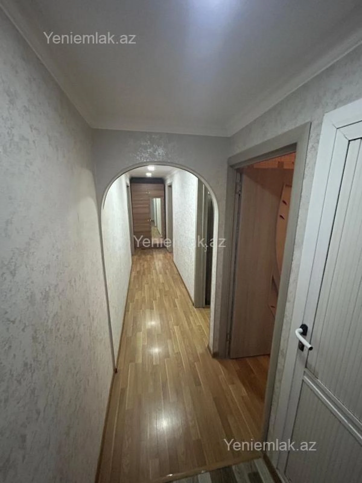 Satılır 3 otaqlı köhnə tikili 70 m²
