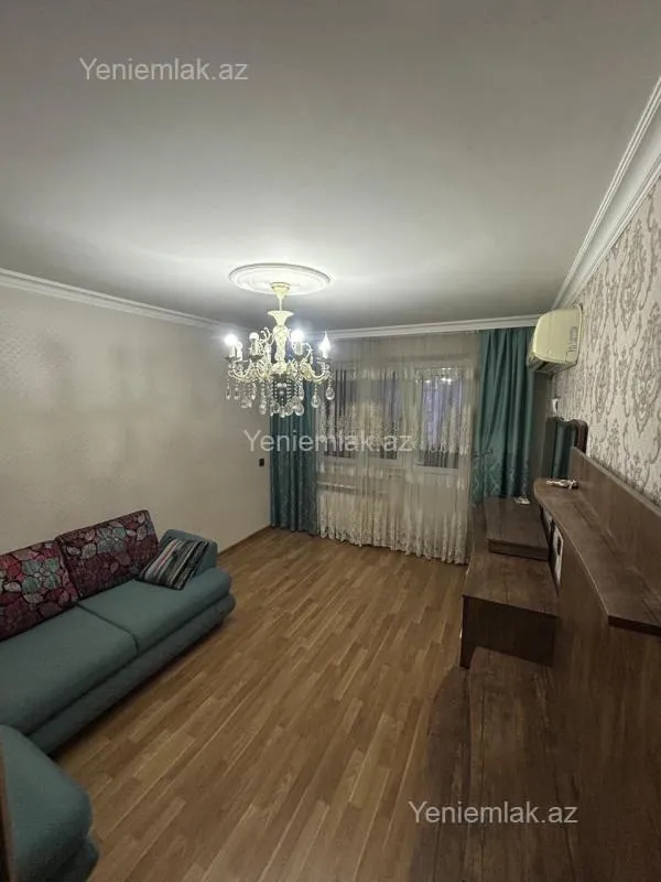 Satılır 3 otaqlı köhnə tikili 70 m²