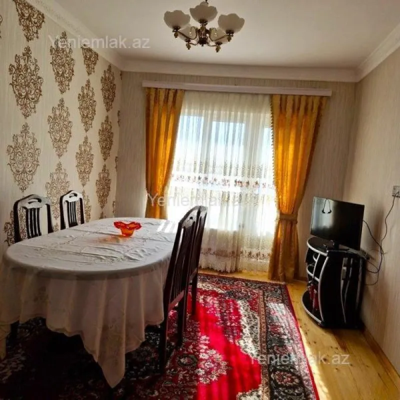 Satılır 3 otaqlı köhnə tikili 90 m²