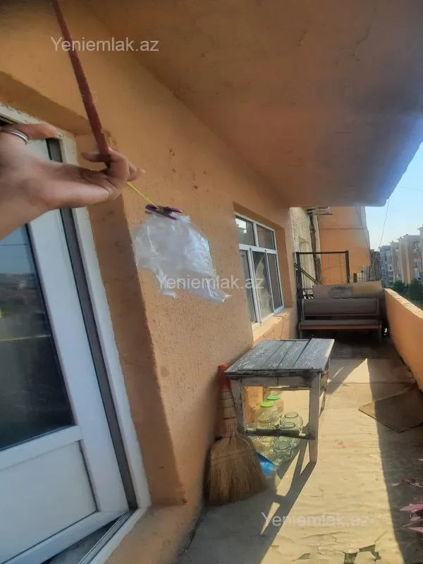 Satılır 2 otaqlı köhnə tikili 65 m²