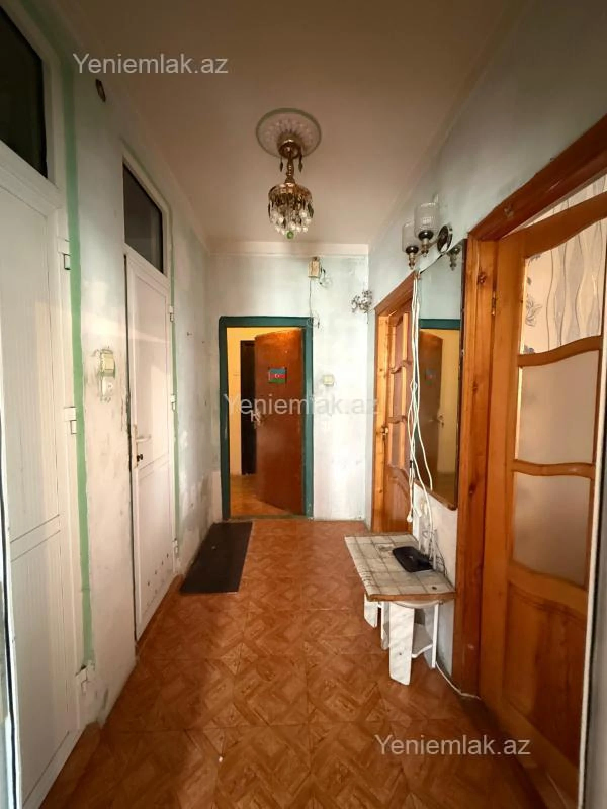 Satılır 2 otaqlı köhnə tikili 55 m²