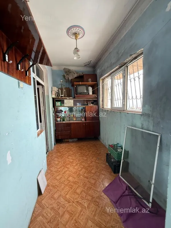 Satılır 2 otaqlı köhnə tikili 55 m²