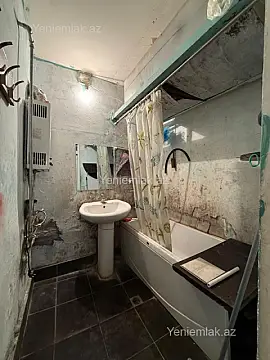 Satılır 2 otaqlı köhnə tikili 55 m²