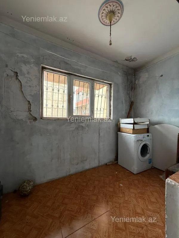 Satılır 2 otaqlı köhnə tikili 55 m²