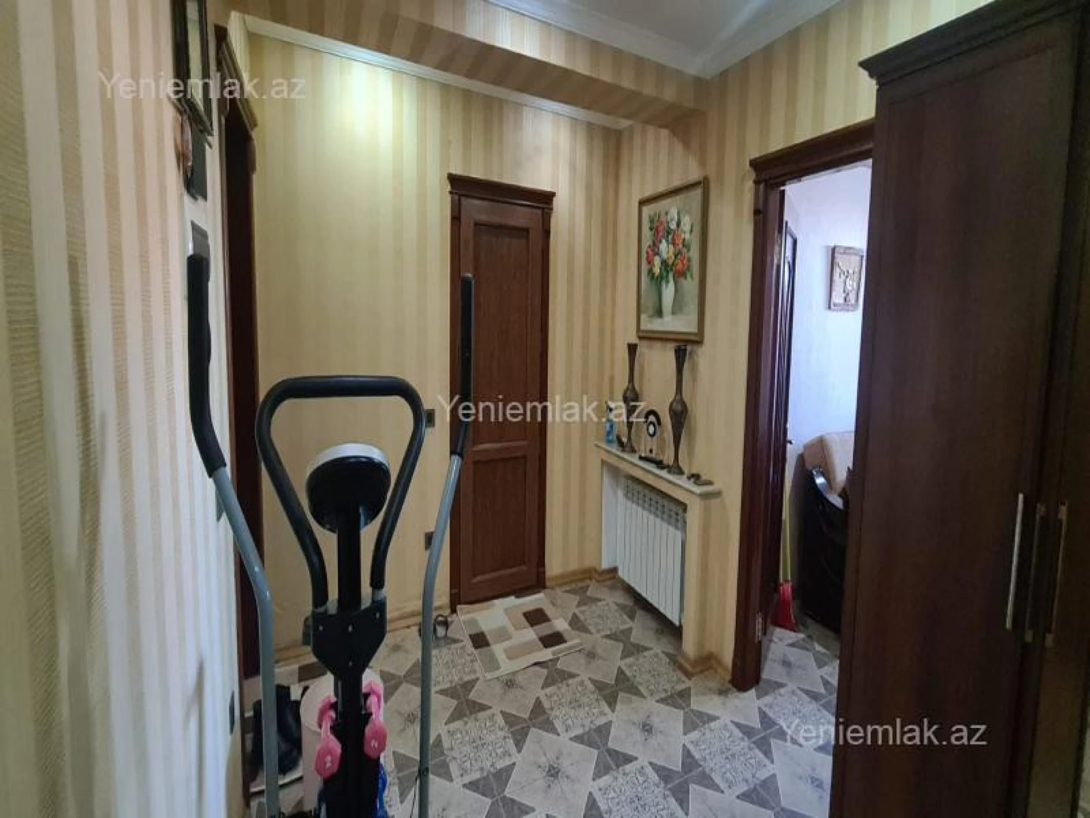 Satılır 3 otaqlı yeni tikili 140 m²