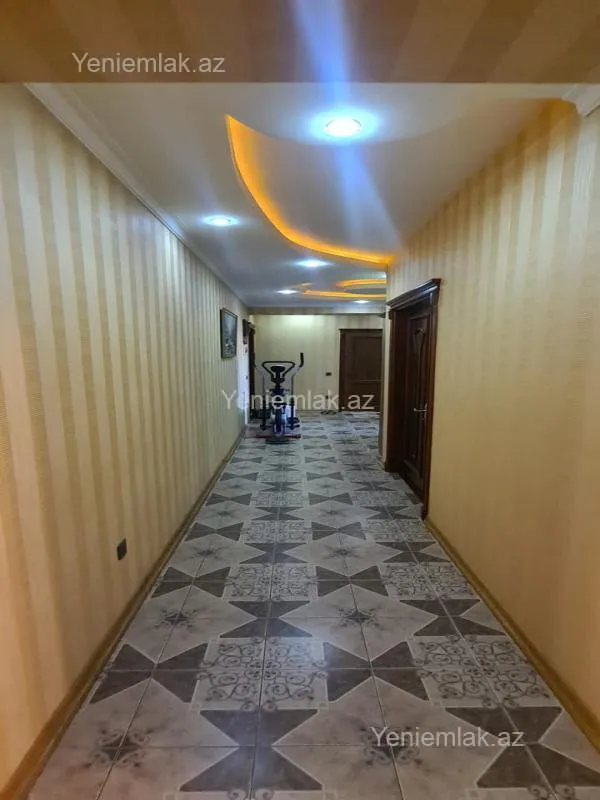 Satılır 3 otaqlı yeni tikili 140 m²