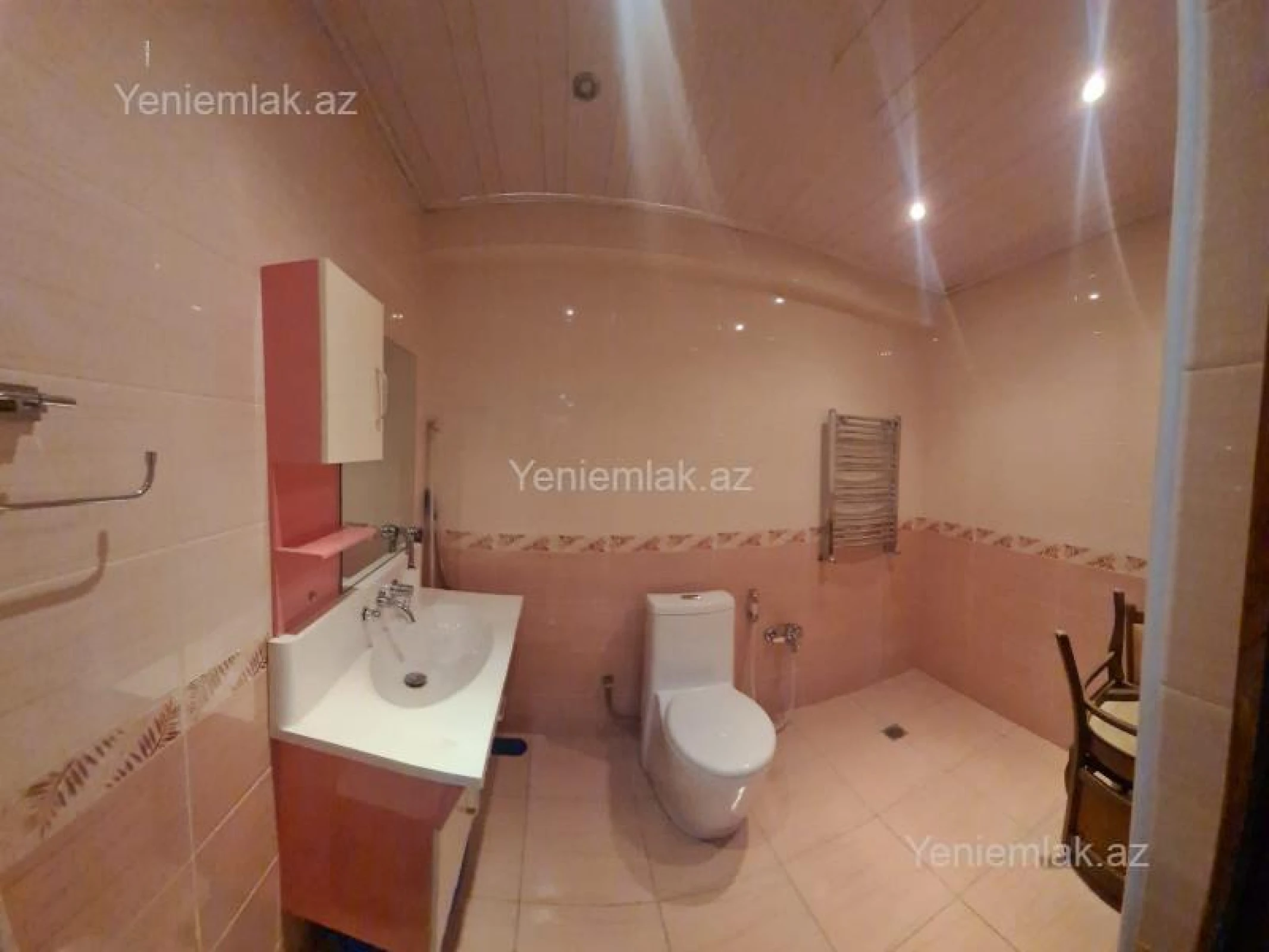 Satılır 3 otaqlı yeni tikili 140 m²